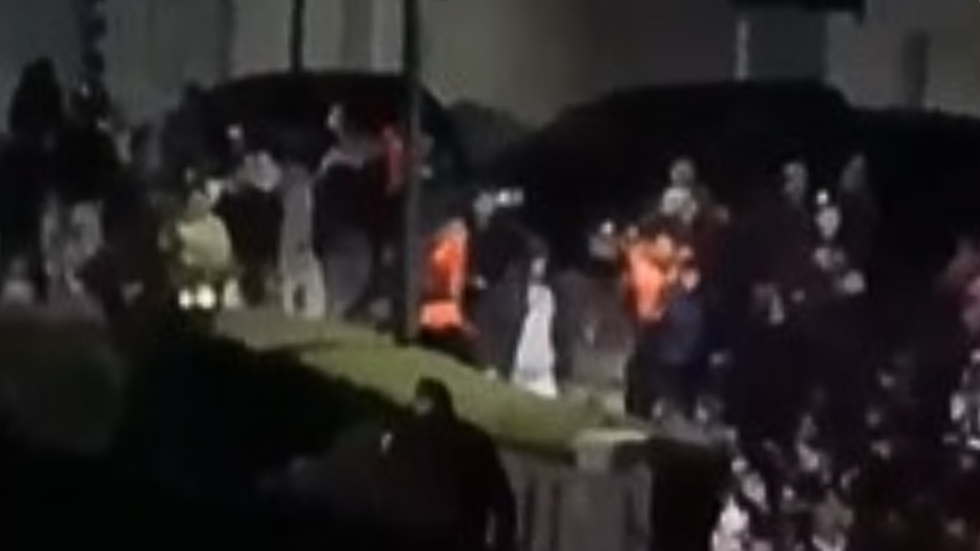 100 would-be migrants clash with police in an early-hours neighbourhood rampage