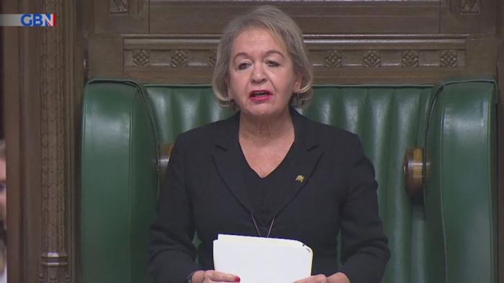 MPs approve extension of face mask regulations to more indoor spaces in England