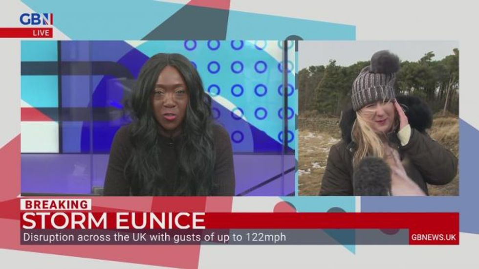 GB News' Rachel Sweeney battles Storm Eunice as it gets 'worse and worse'