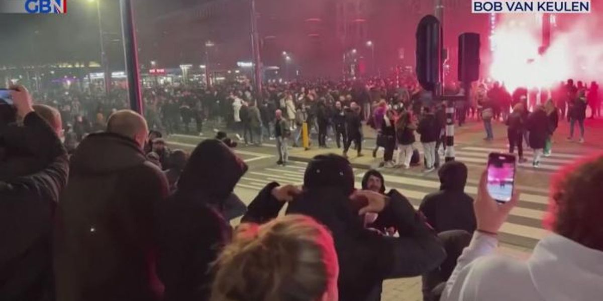 Rotterdam riots after Dutch government tightens pandemic restrictions