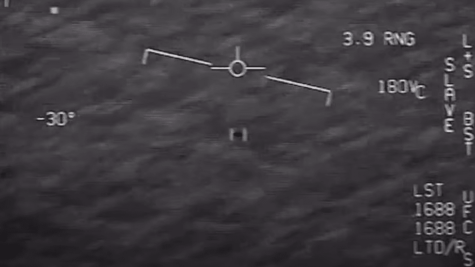 2004 USS Nimitz encounter with a Tic Tac-shaped object