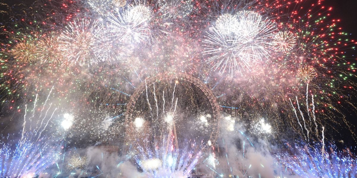NextImg:Hordes of people storm through barriers to enter New Year fireworks display as witnesses slam 'lawless London'