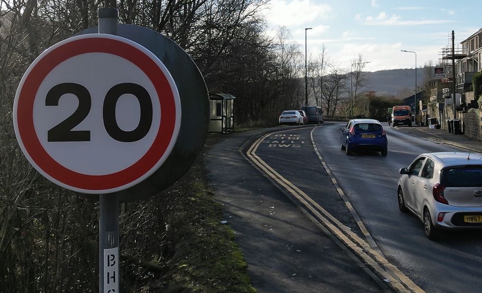 20MPH SIGN