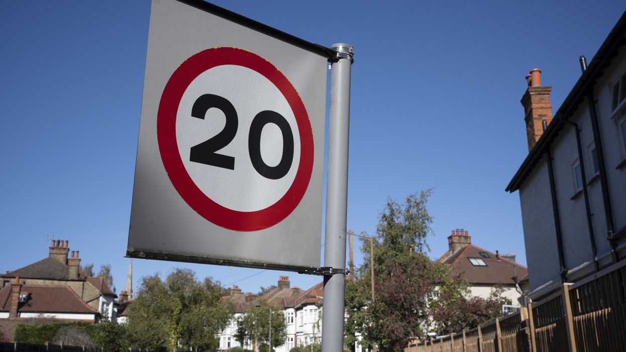 20mph speed limit sign