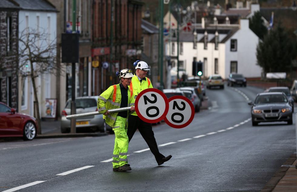 20mph speed limit signs