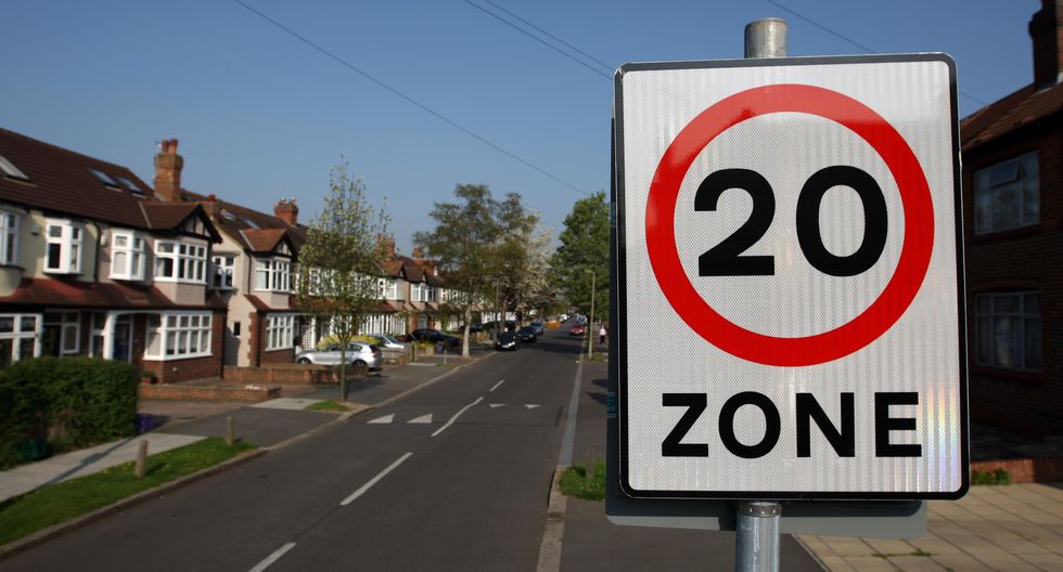 20mph zone sign