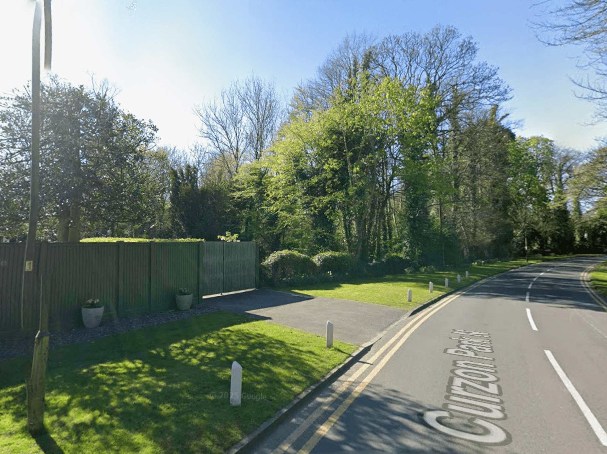 3 Curzon Park N, Chester