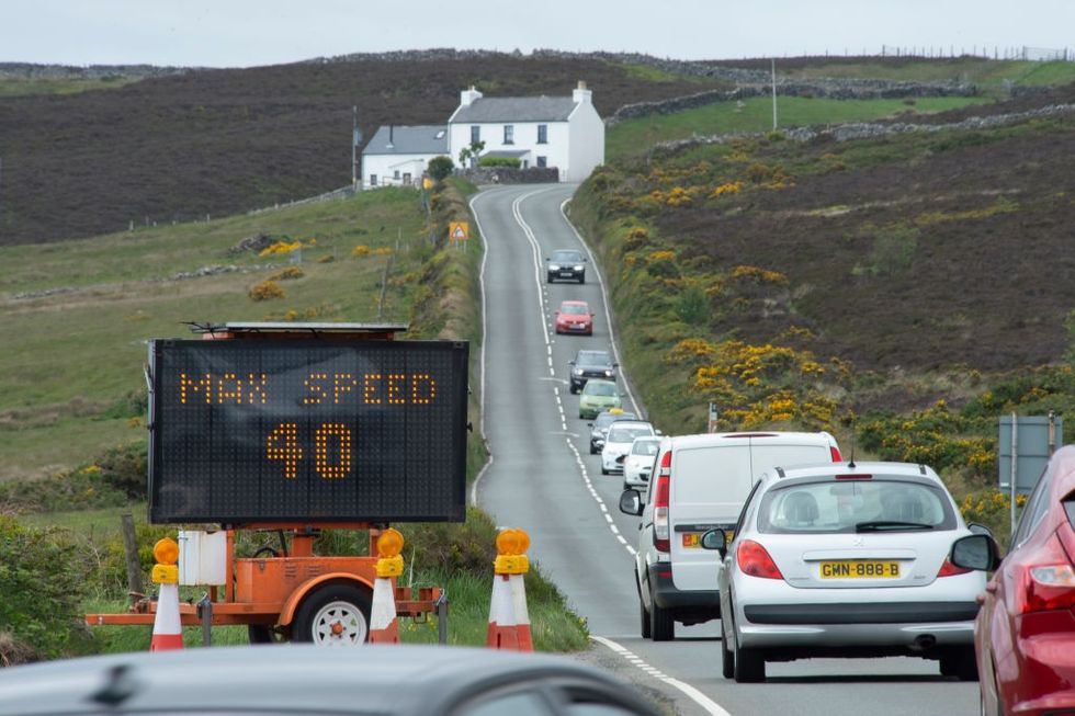 40mph limit on road