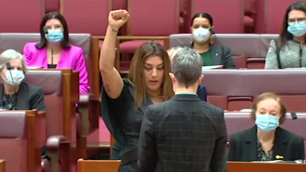 5642AS-AUSTRALIA-POLITICS_OATH_O_