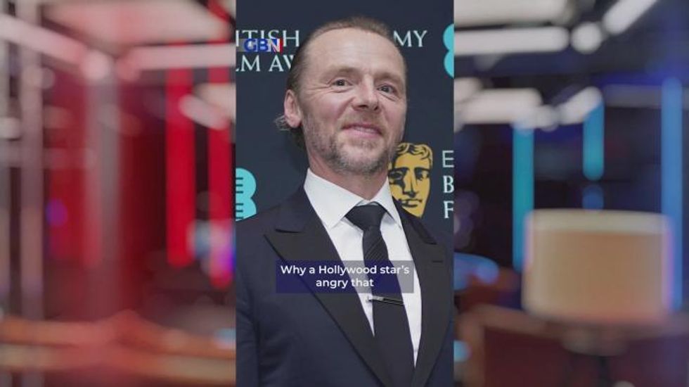 Simon Pegg hits out at Queen’s Buckingham Palace guards for ‘parading in gunned-down bear fur’