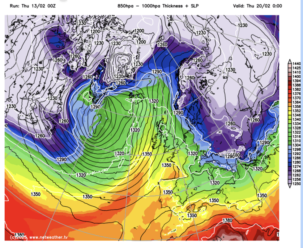 850hpa thickness chart shows warmer air sweeping in