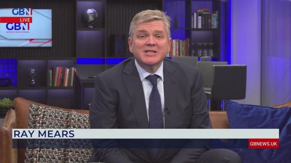 Ray Mears: Long-suffering British public deserve a pat on the back for patiently waiting for competent leadership