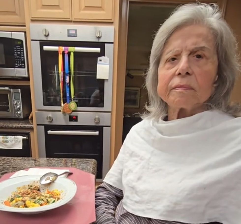 95-year-old discussing her secrets