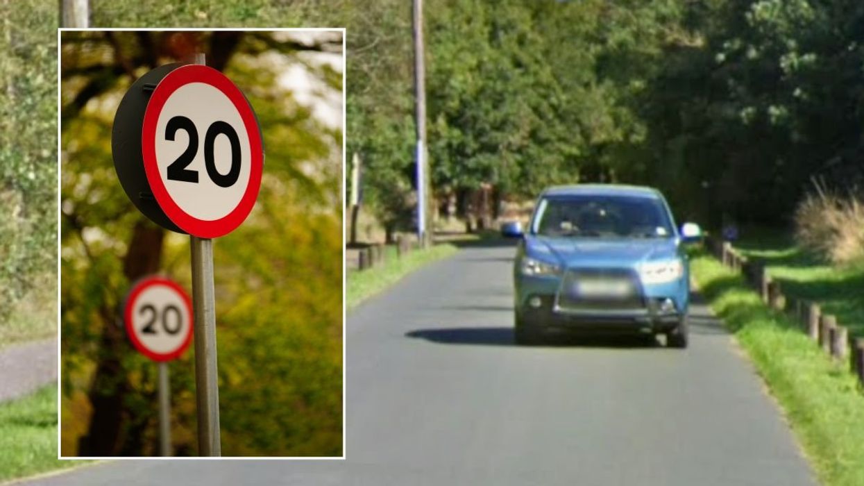 A 20mph sign and Deer Park Road