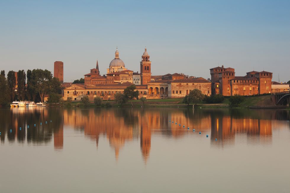 A building on the banks of the city