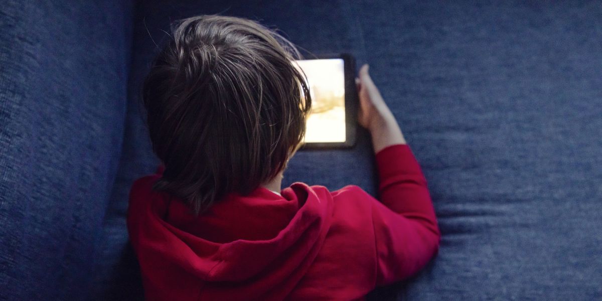 Growing number of children not ready to start school as more than 1 in 4 ‘trying to swipe and tap books like phones’ Growing number of children not ready to start school as more than 1 in 4 ‘trying to swipe and tap books like phones’