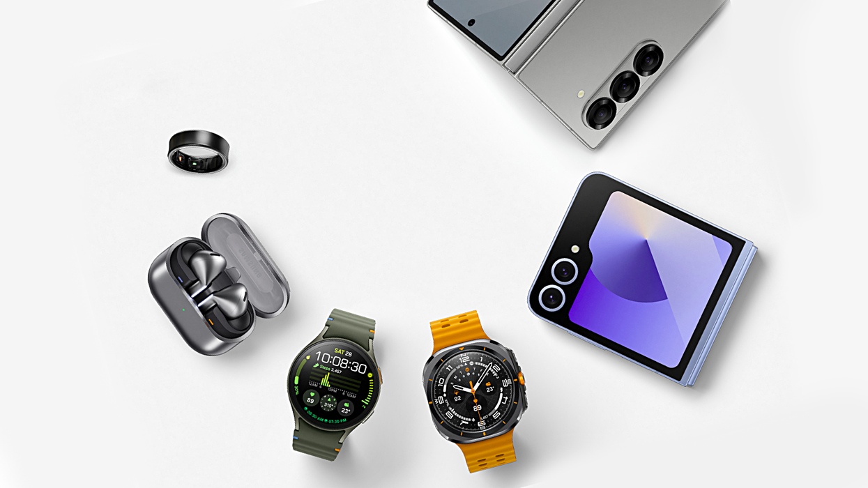 a circle with the galaxy buds 3 pro galaxy ring galaxy watch 7 galaxy watch ultra flip6 and galaxy z fold 6 pictured in-use