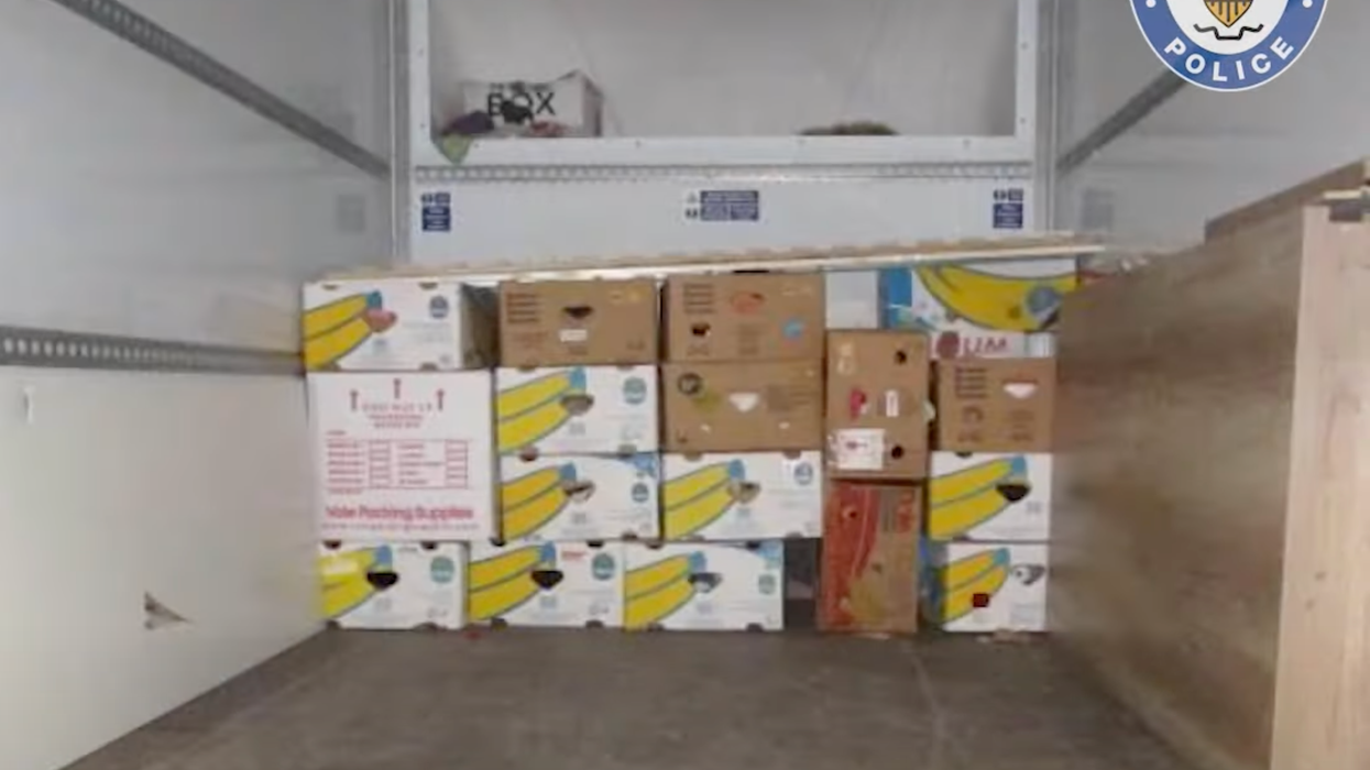 Gang posing as furniture removal firm smuggled £135m worth of drugs into UK