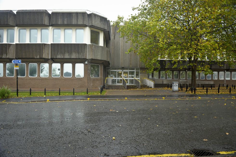 Obecný pohled na korunní soud Merthyr Tydfil.