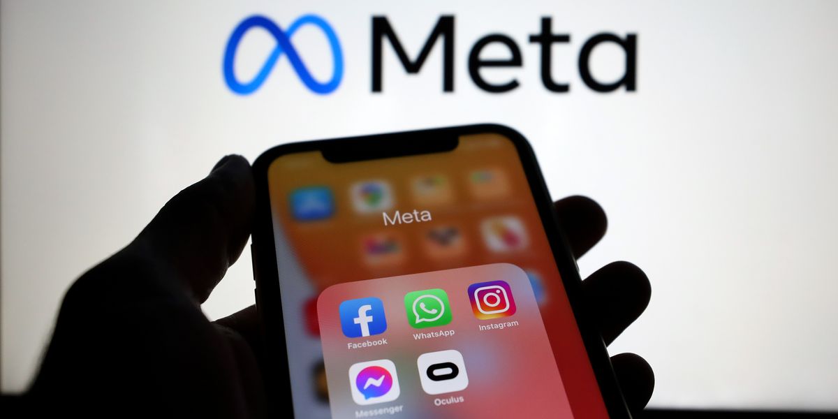 NextImg:Facebook and Instagram down AGAIN: Thousands across the UK left unable to load social media apps