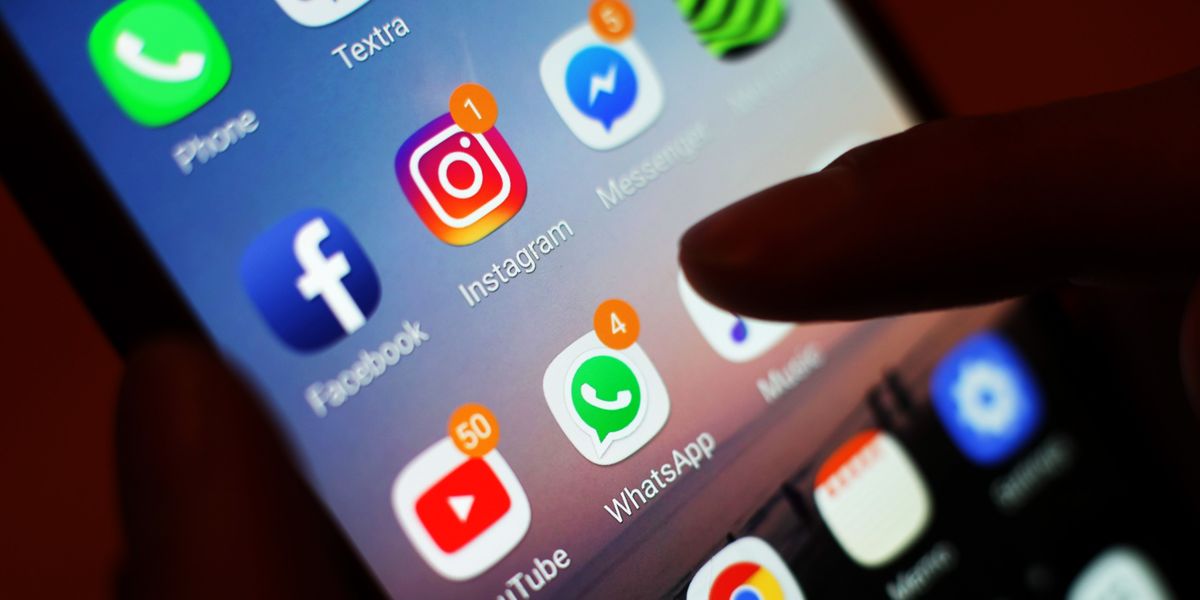 NextImg:Next major WhatsApp update will let you send text messages to other apps, and this is how it'll work
