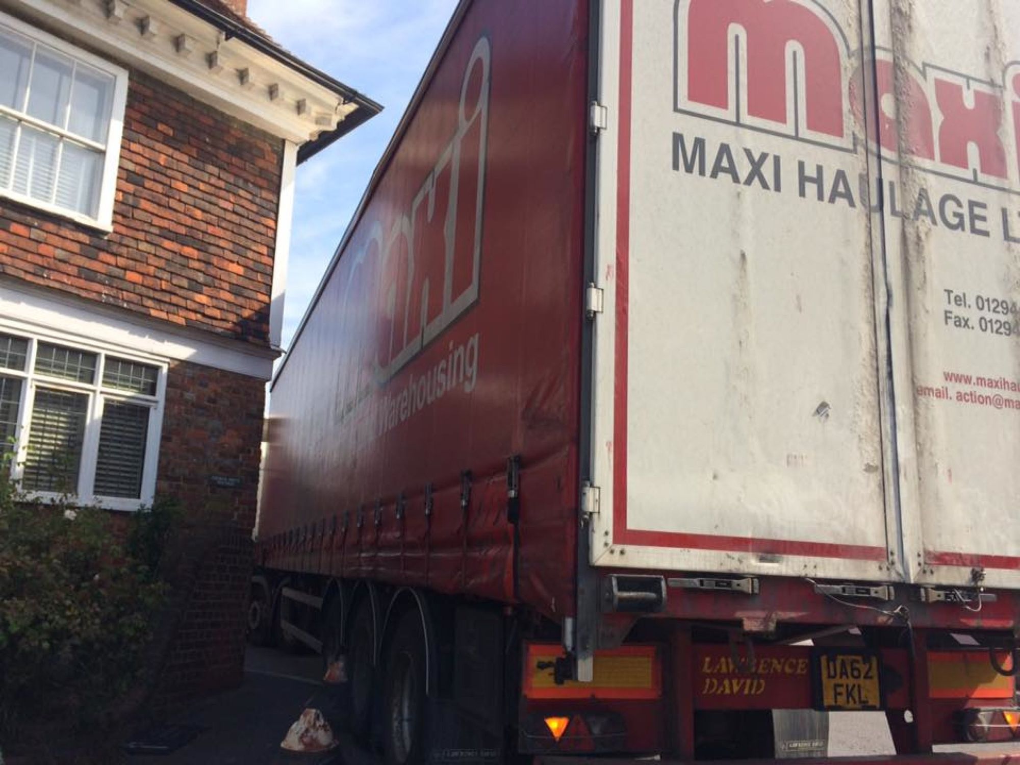 A lorry causing havoc in Goudhurst in 2016