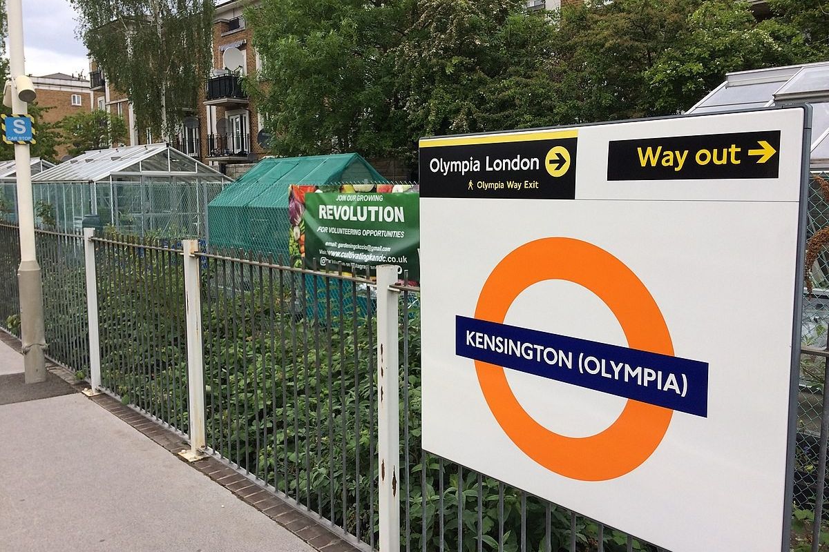 Kensington Olympia tube station 'major incident' declared as 'man on roof lobs items onto track'