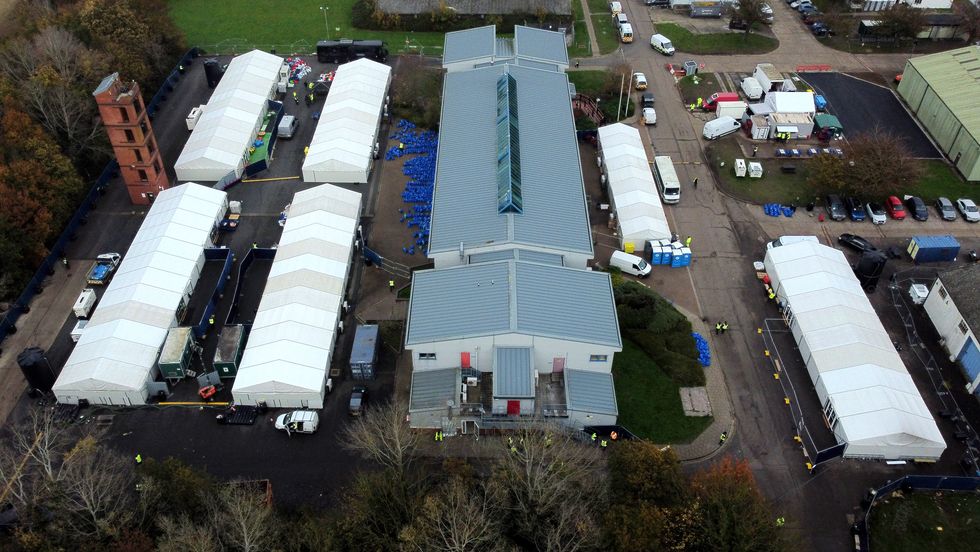 A man staying at the Manston migrant processing centre has died, the Home Office has said.