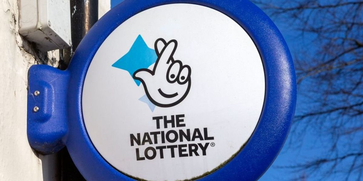Dad goes into shop to buy juice and walks out with £300k win Dad goes into shop to buy juice and walks out with £300k win