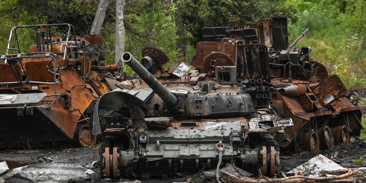 NextImg:Putin loses over a THOUSAND soldiers and 18 tanks in single day as Ukraine remains resilient