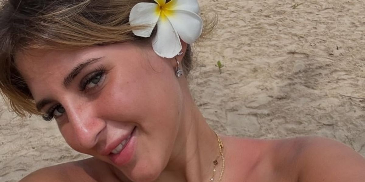NextImg:Pregnant British woman imprisoned abroad for smuggling drugs told she can walk free after plea deal breakthrough
