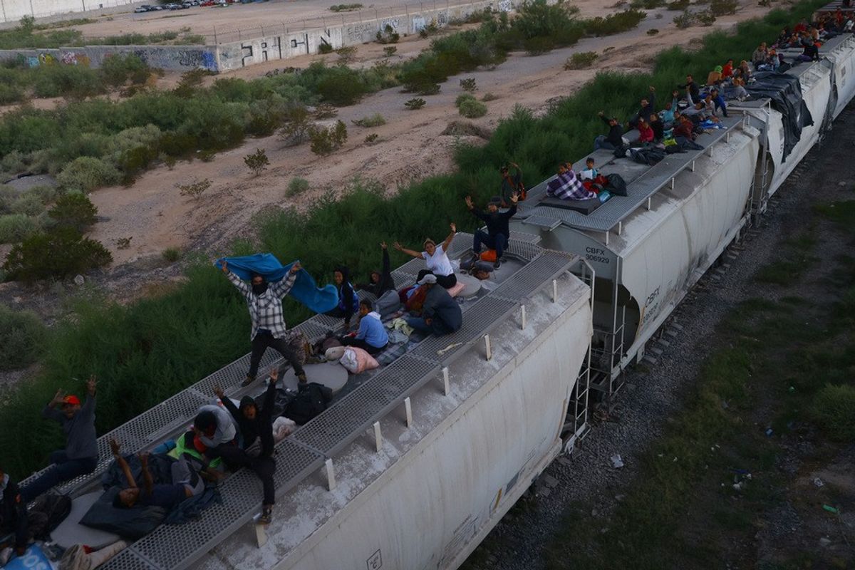 A previous image of migrants aboard a train heading towards the US-Mexico border