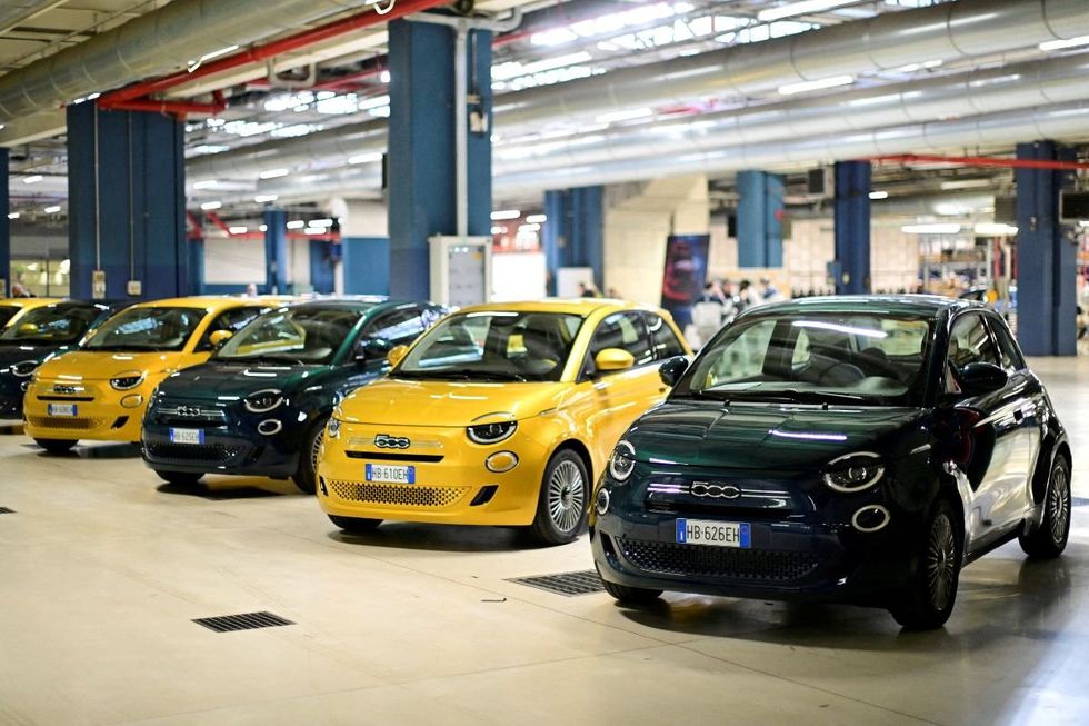 A row of Fiat 500 vehicles