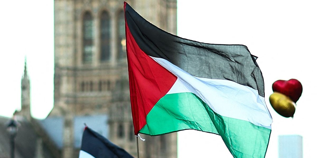 NextImg:UK borough led by controversial mayor accused of 'criminal offences' over Palestinian flags