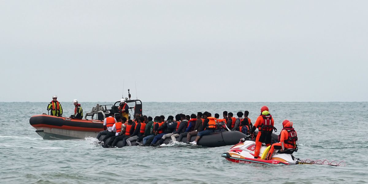 NextImg:France's bid to puncture migrant dinghies FAILS to stop the boats, UK Coastguard logs reveal