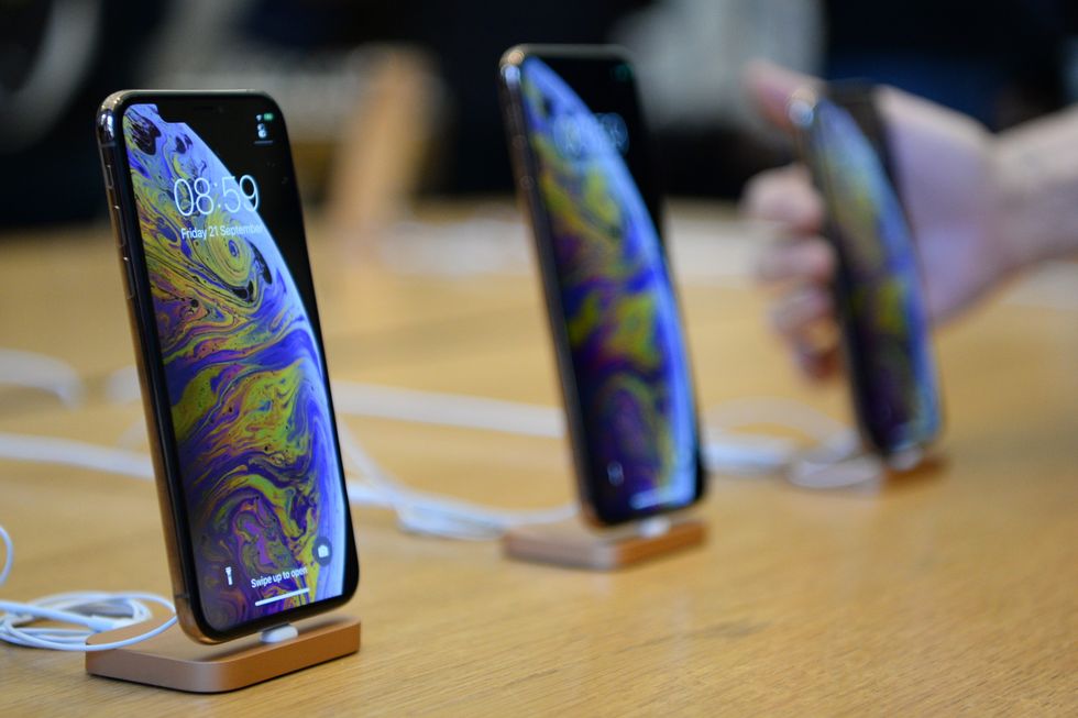 A standard image of iPhones