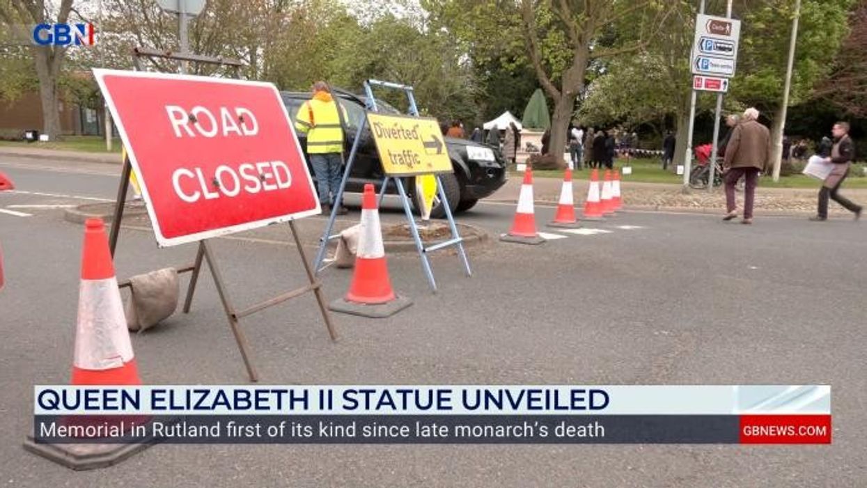 Queen Elizabeth statue unveiled in Rutland is first since her death: 'We miss her!'