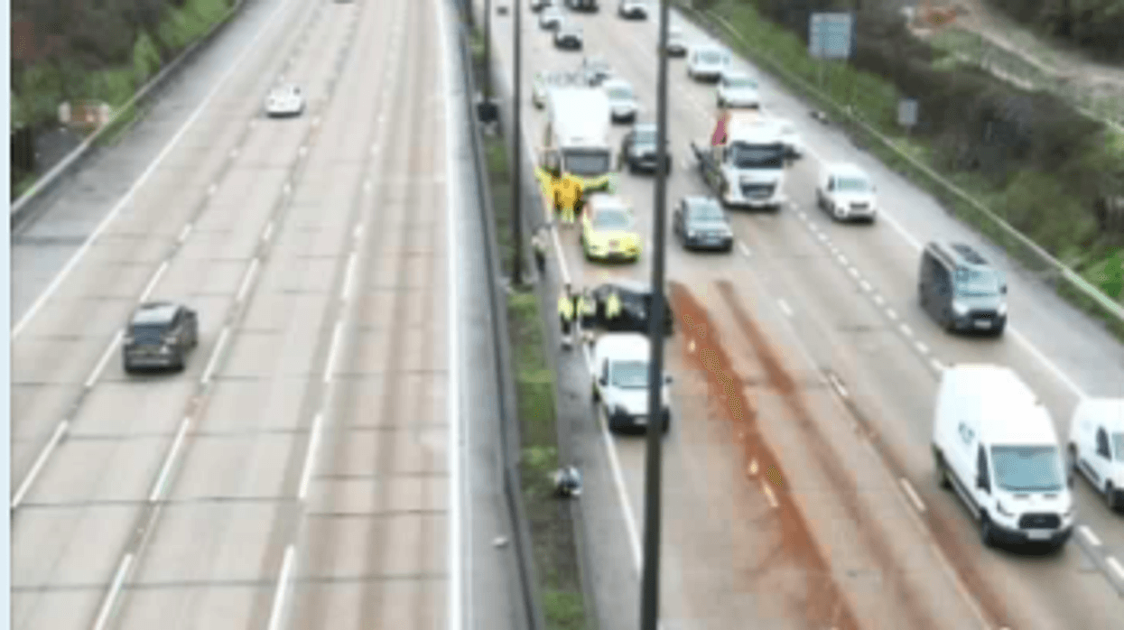A three‑vehicle collision led to lanes being closed this morning on the M25 clockwise between Junctions 9 and 10