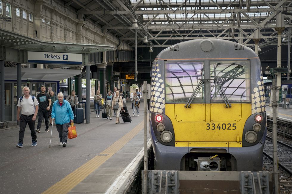 A train at a platform in Edinburgh