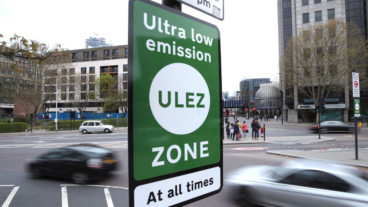 A Ulez sign.