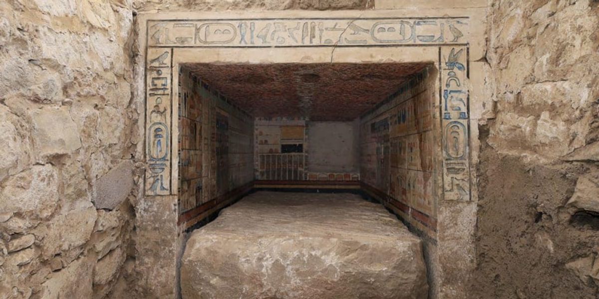 NextImg:Archaeologists discover remains of ancient Egyptian wizard-doctor who treated pharaohs 4,000 years ago