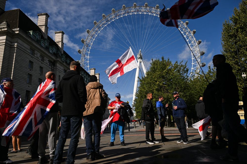 A 'Unite the Kingdom' march is set to begin at 1pm