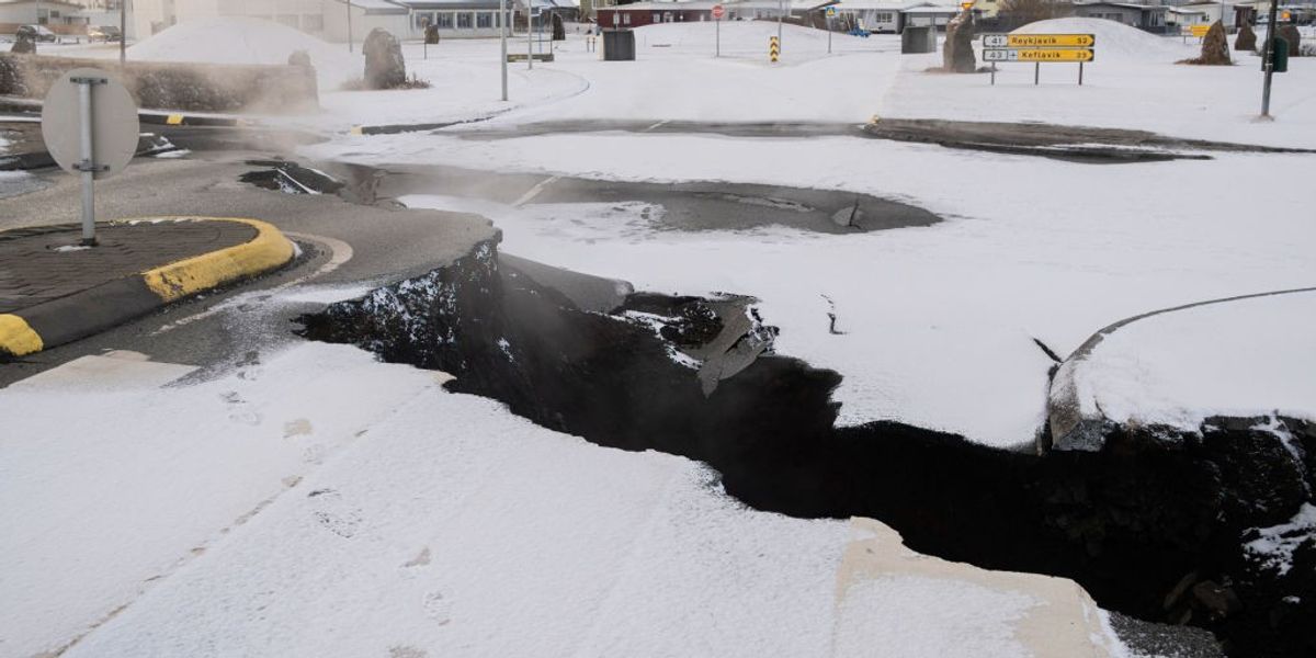 NextImg:Iceland volcano to spark 'fountain of lava' with residents facing months away from home