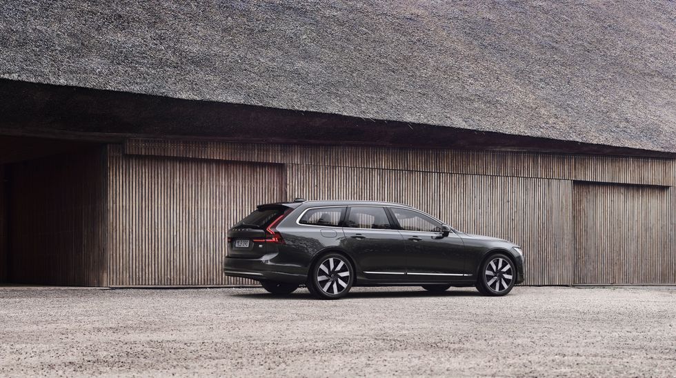 A Volvo V90