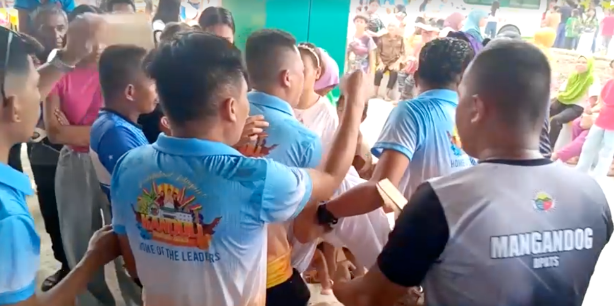 NextImg:Philippines rocked by ANOTHER huge earthquake just hours after 7.4 magnitude tremor sparked tsunami warnings