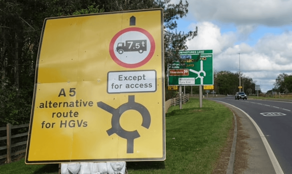 A5 road ban sign