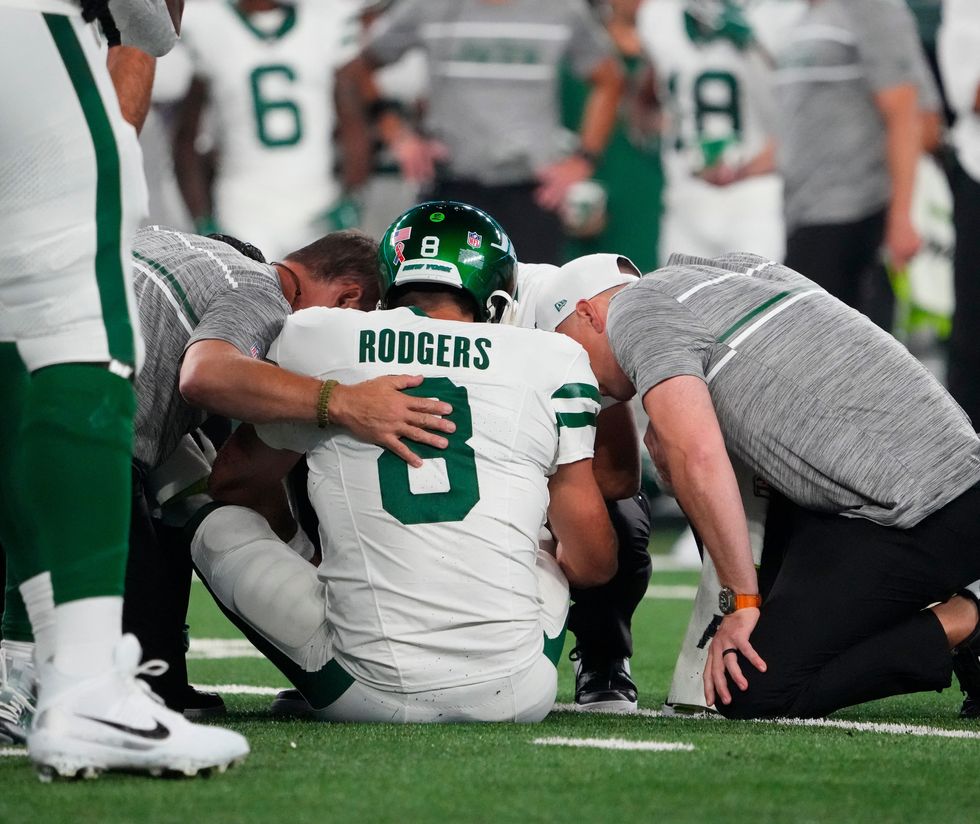Aaron Rodgers Awful injury update on New York Jets star after debut