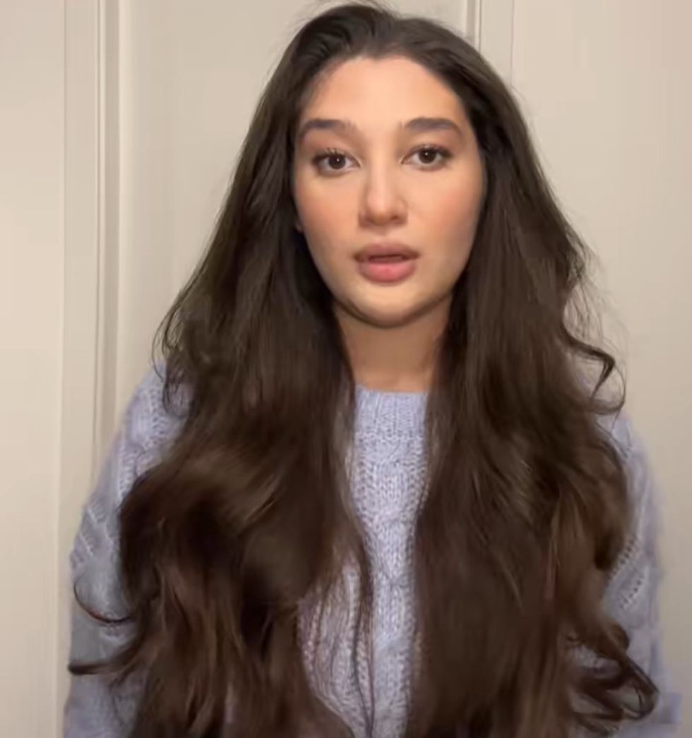 Abby discussing hair
