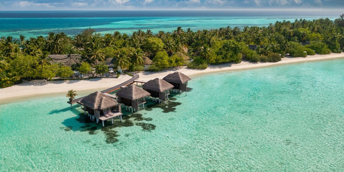 NextImg:Travel warning: Tourist 'paradise' poses safety risk to Britons as holidaymakers issued travel updates