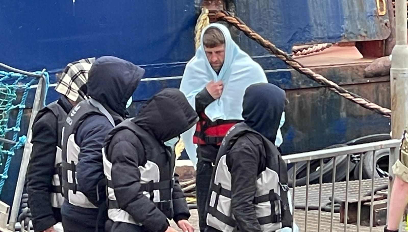 After an eleven day hiatus, in which no small boats made it into UK waters, the first dinghy was spotted and intercepted around 1am on Sunday.